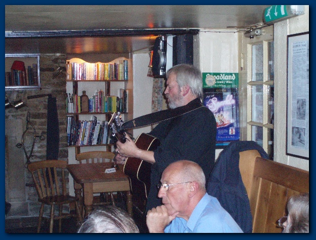 600x449 pixels (153K)